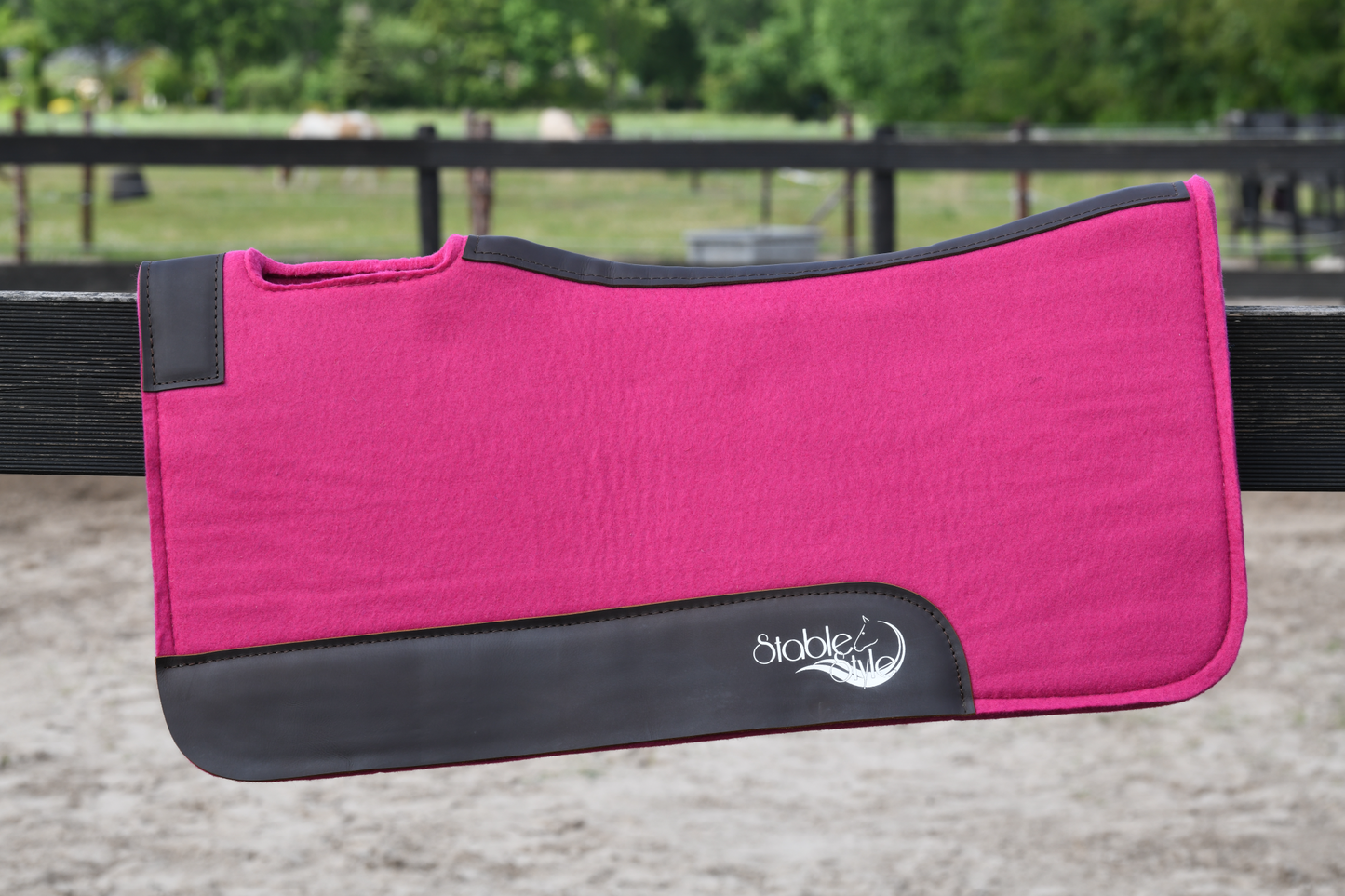 Westernpad All day every day Hot pink
